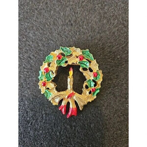 Vintage Gerry's Christmas Wreath with Candle 1.5" Brooch/Pin Gold Tone‎ Enamel